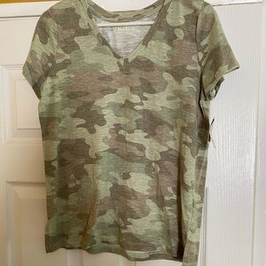 Mudd Camouflage V-Neck t-shirt